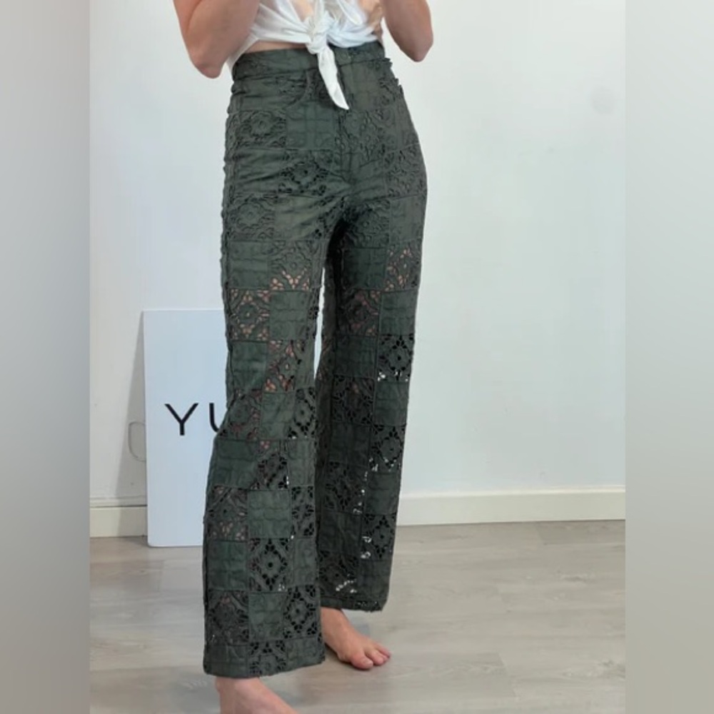 Zara Olive‎ Green Laser-Cut out Pants 🌿✨